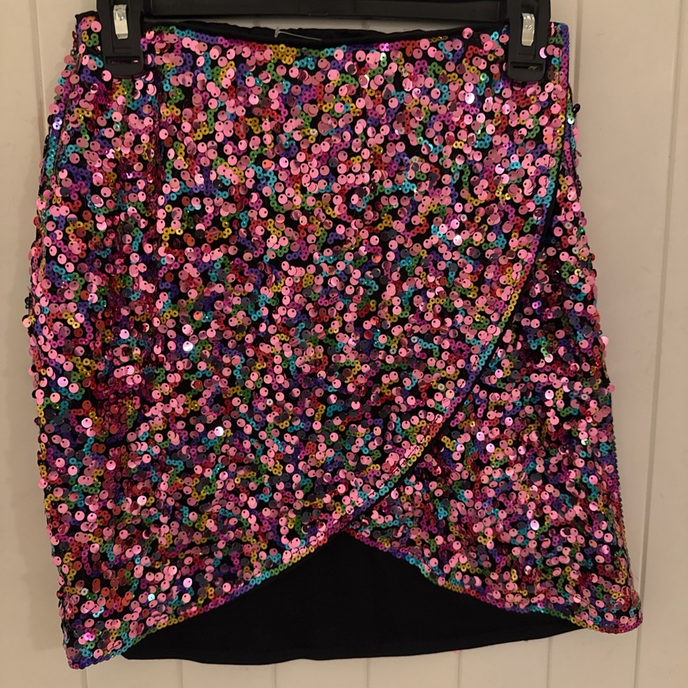 Why Dress multicolor sequin curved hem mini skirt new without tags Size Small